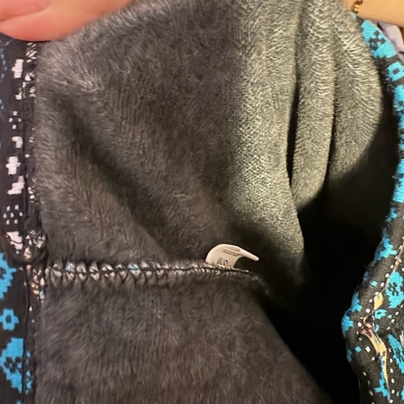 Qicaisi Patterned fleece lined Black and Blue Pants NWT - Picture 5 of 5